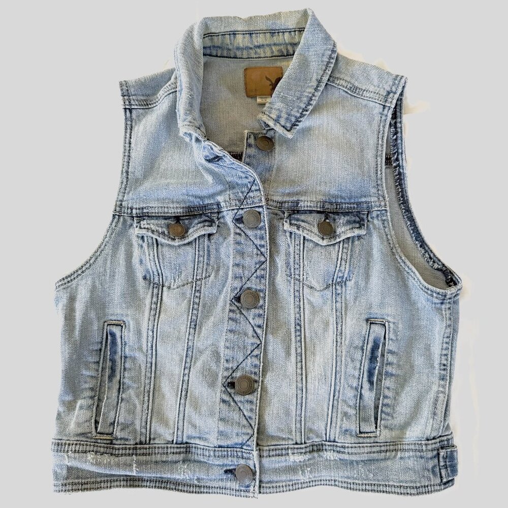 American Eagle Outfitters Distressed Denim Vest Size Medium